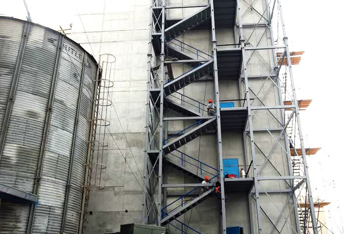 Escaleras y Cubo de Elevadores - Molsa